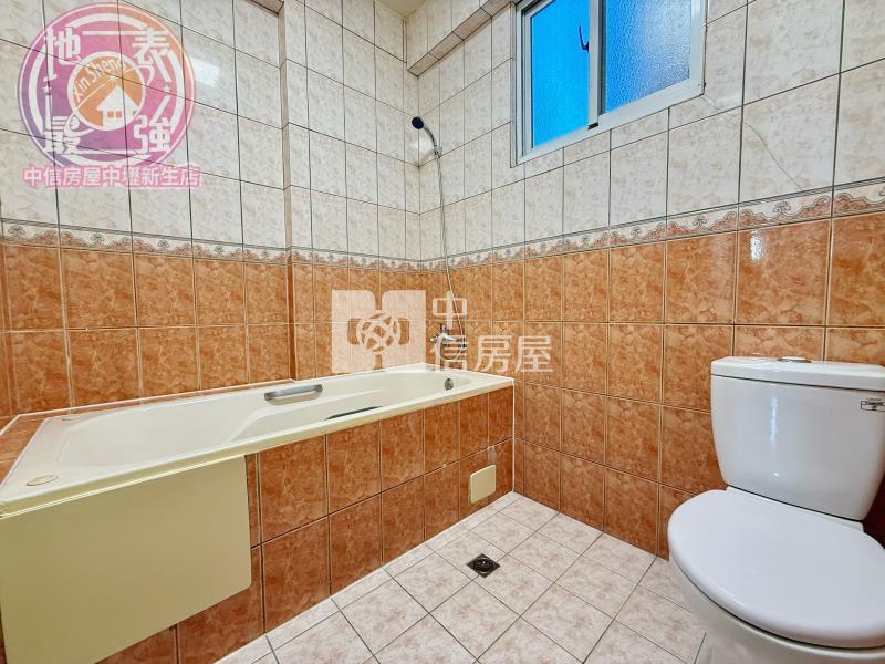 近66快速好市多整新庭院別墅房屋室內格局與周邊環境