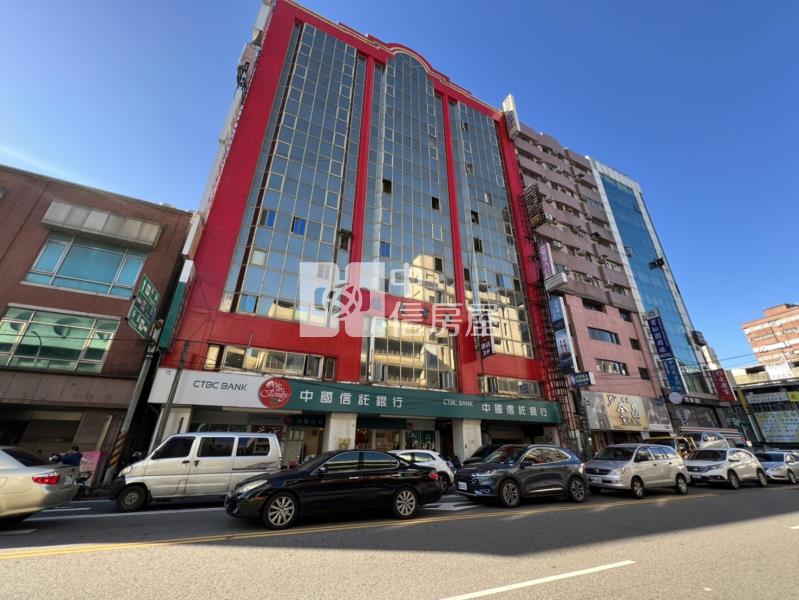 中壢站前大坪數整層商辦房屋室內格局與周邊環境