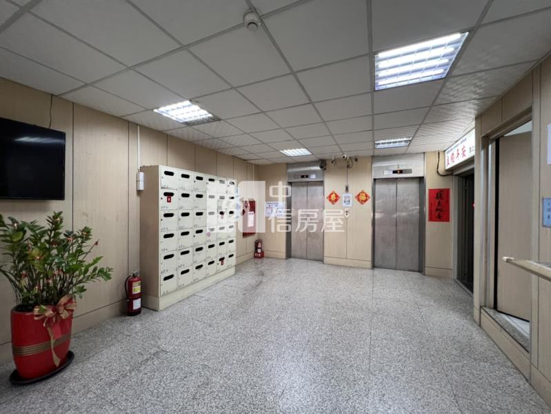 中壢站前大坪數整層商辦房屋室內格局與周邊環境