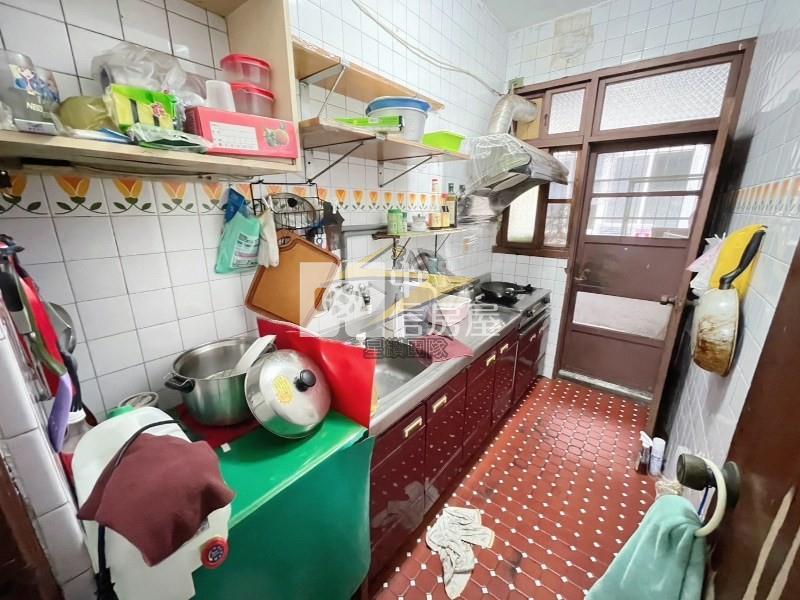 【星鑽】中原家樂福旁低總價公寓3房房屋室內格局與周邊環境