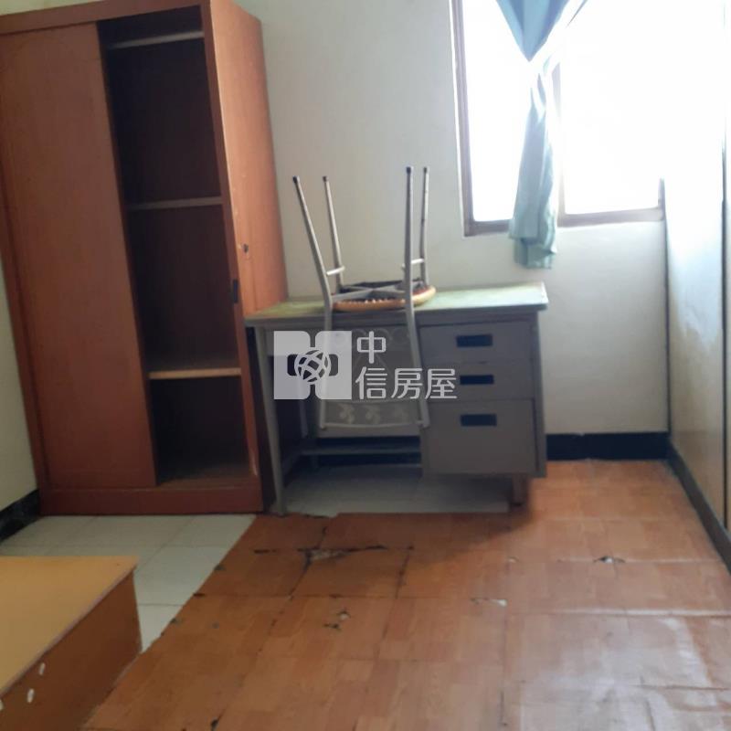 崑大旁大地坪店住雙車墅房屋室內格局與周邊環境