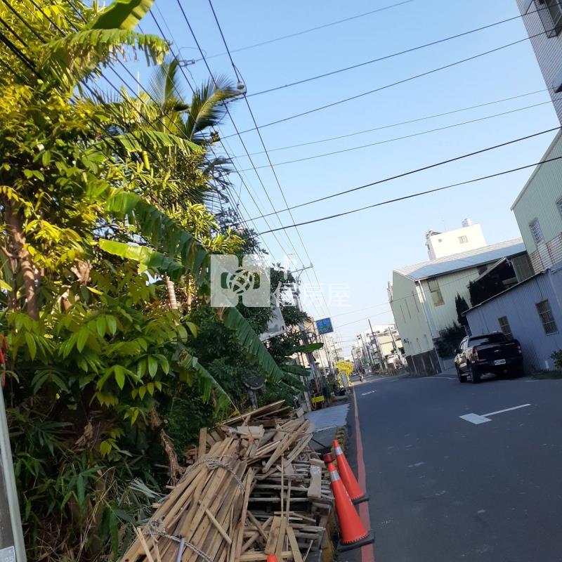 崑大旁大地坪店住雙車墅房屋室內格局與周邊環境
