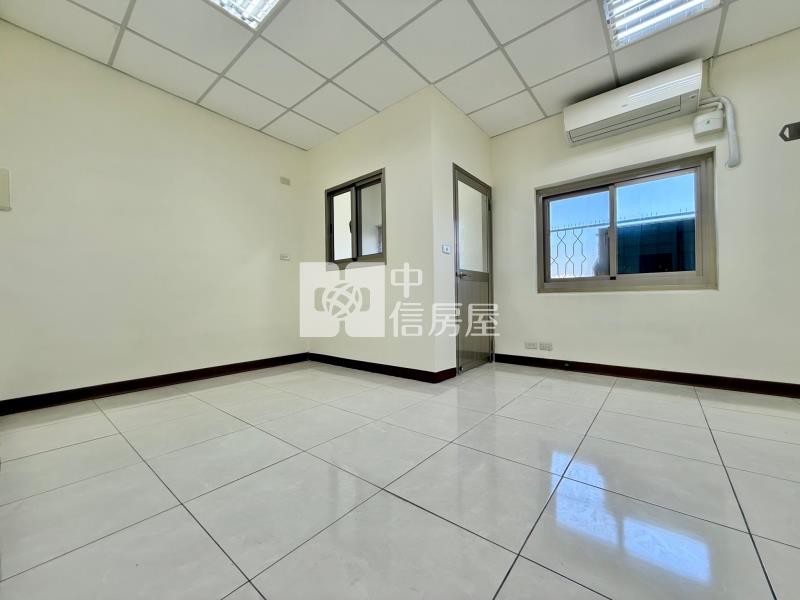 俯瞰台中公園｜永久棟距無公設電梯美2房房屋室內格局與周邊環境