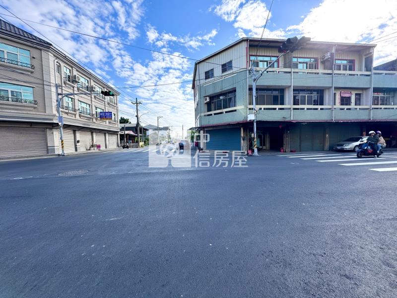 西螺近市區正十二米路朝南店面建地房屋室內格局與周邊環境