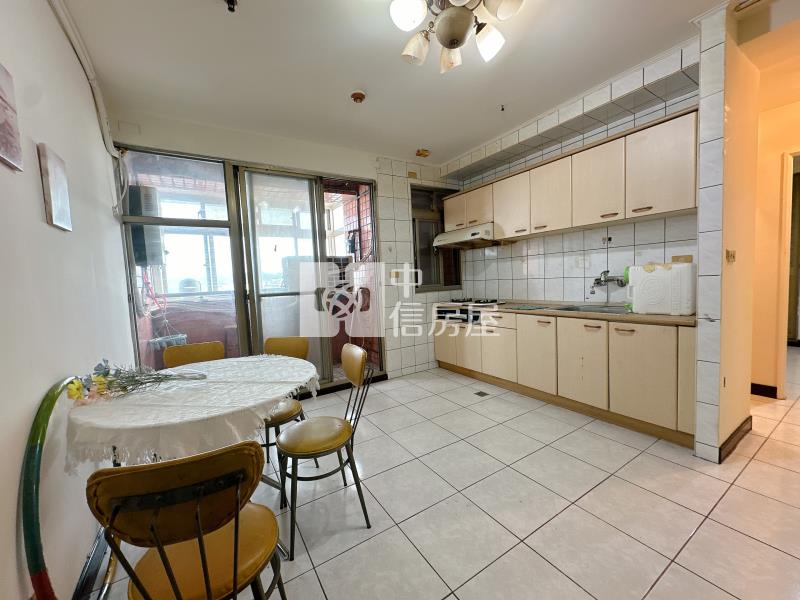 近楊梅交流道.愛買.低總價景觀兩房車房屋室內格局與周邊環境