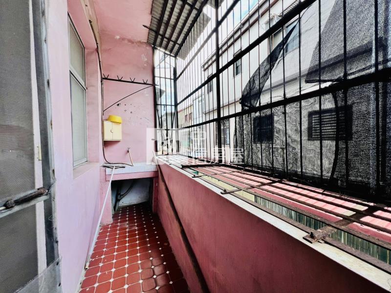 頭份建國國中旁透天房屋室內格局與周邊環境