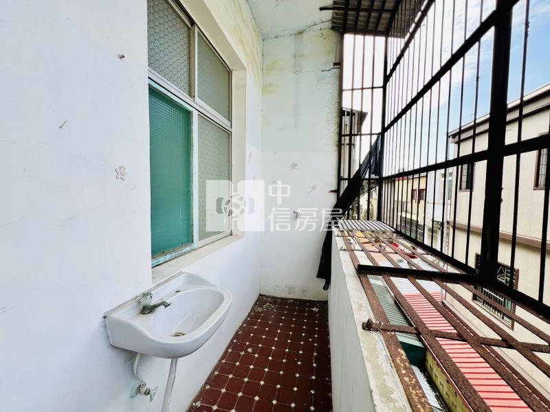 頭份建國國中旁透天房屋室內格局與周邊環境