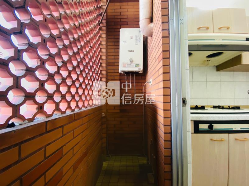 廣三大時代挑高大2房平車房屋室內格局與周邊環境