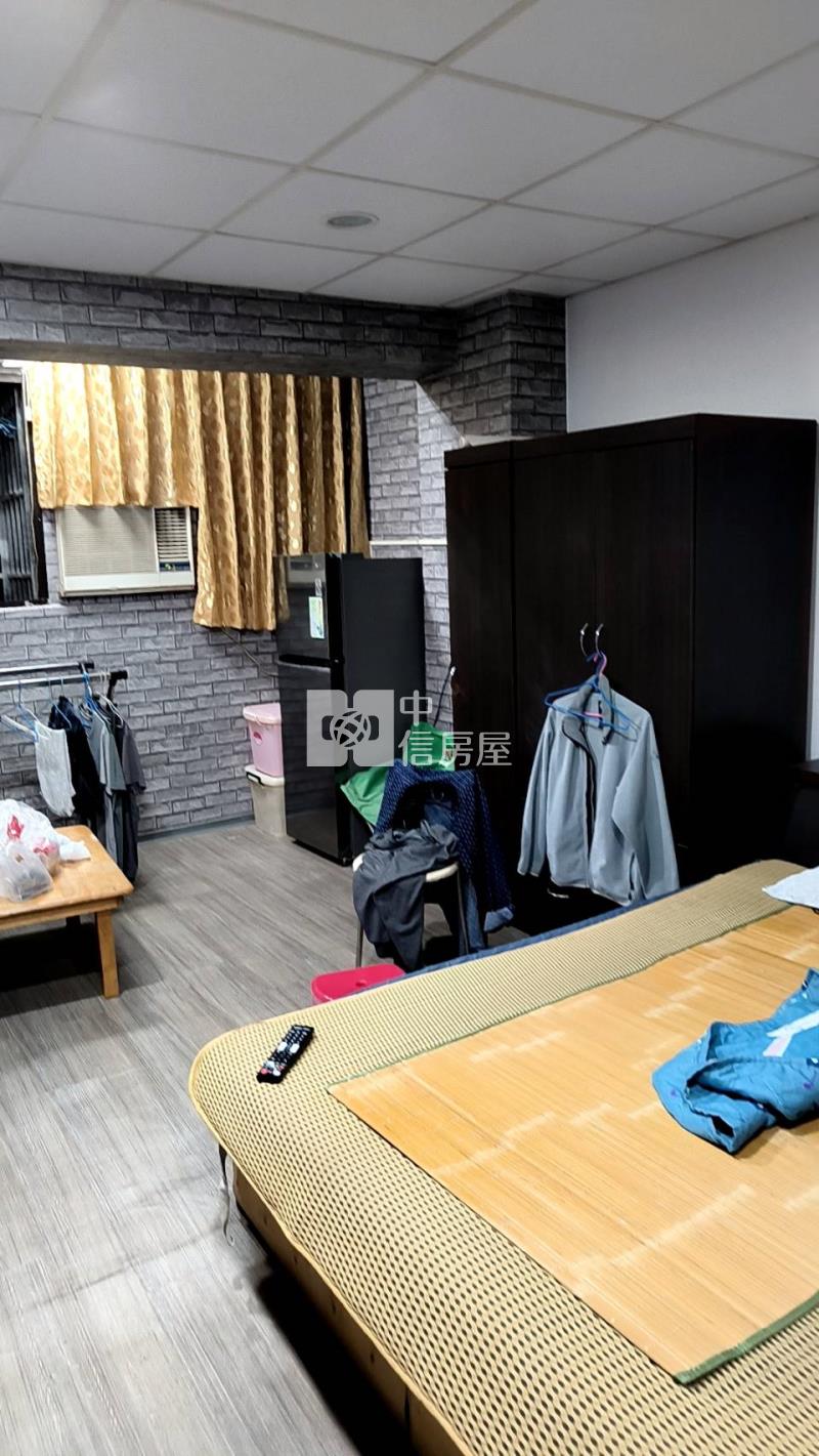 信義國小雙捷運大套房房屋室內格局與周邊環境