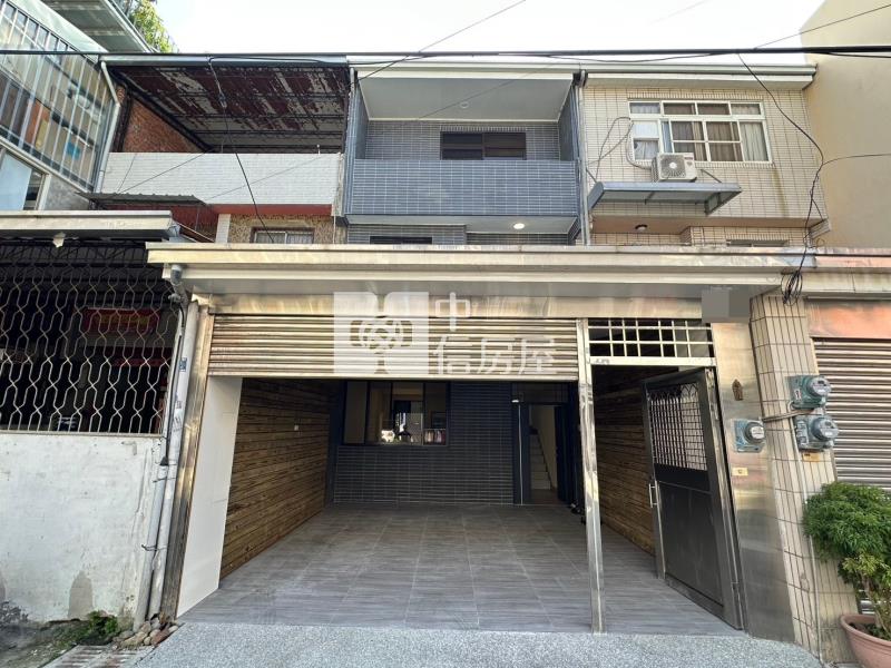 塗城商圈美群國小孝親房車庫透天房屋室內格局與周邊環境