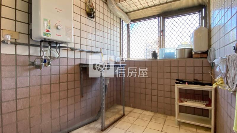 振福路巷內三房平車免千萬房屋室內格局與周邊環境