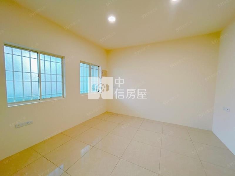 近烏樹林工業區整新透天房屋室內格局與周邊環境