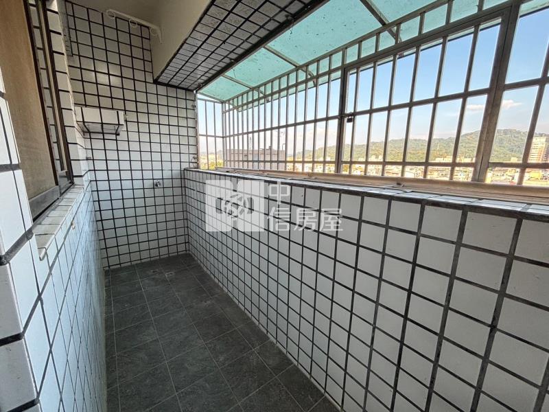 東平商圈免整理三房美廈房屋室內格局與周邊環境