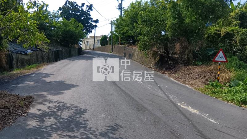 官田村莊旁7.3分超便宜景觀農地房屋室內格局與周邊環境
