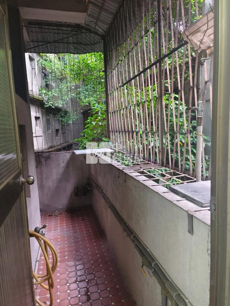 ▲近火車站安一路路邊三樓房屋室內格局與周邊環境