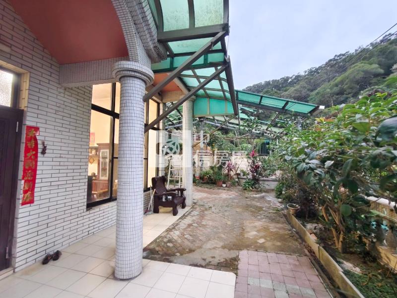 邊間竹科建華庭院車庫別墅房屋室內格局與周邊環境
