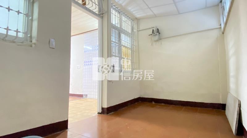 中興大學門前停車懷舊透天房屋室內格局與周邊環境