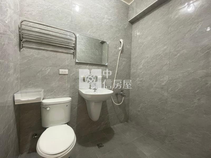 里港國小透天房屋室內格局與周邊環境