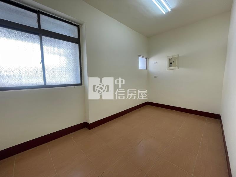 里港國小透天房屋室內格局與周邊環境