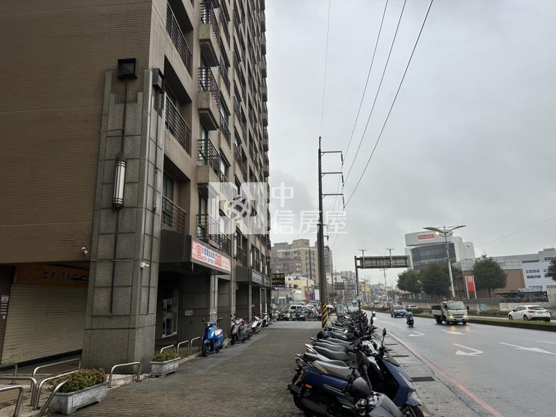 【安家】近中原站冠世界店面房屋室內格局與周邊環境