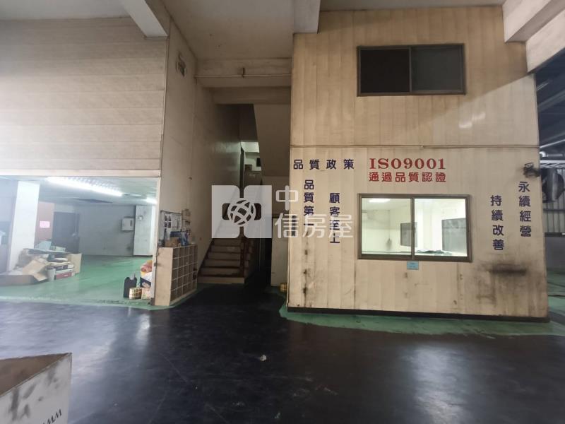 太平@興旺發大財@三照廠房.有500坪.建坪可使用.超大面寬.20米路.貨櫃車可達.歡迎鑑賞房屋室內格局與周邊環境