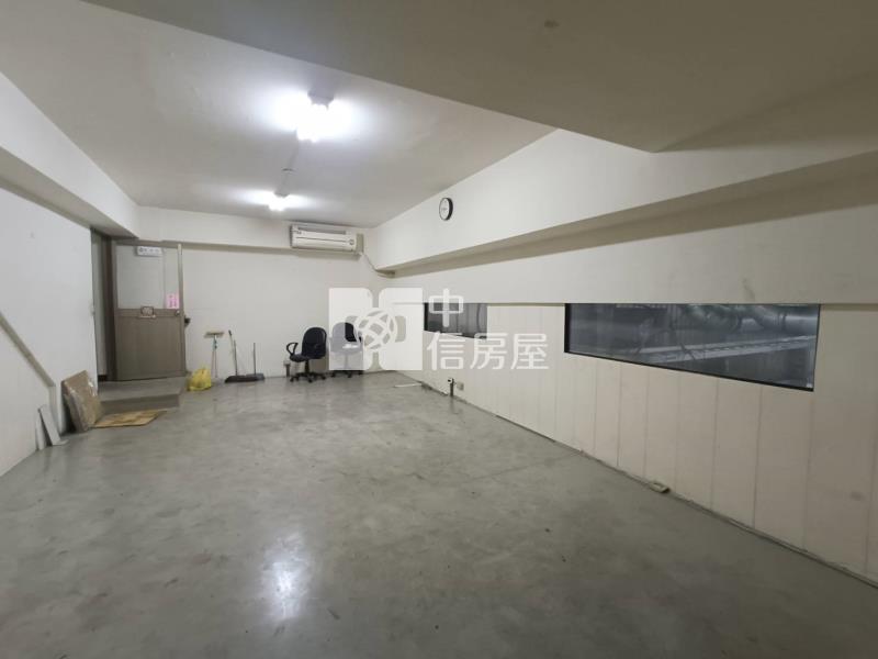 太平@興旺發大財@三照廠房.有500坪.建坪可使用.超大面寬.20米路.貨櫃車可達.歡迎鑑賞房屋室內格局與周邊環境