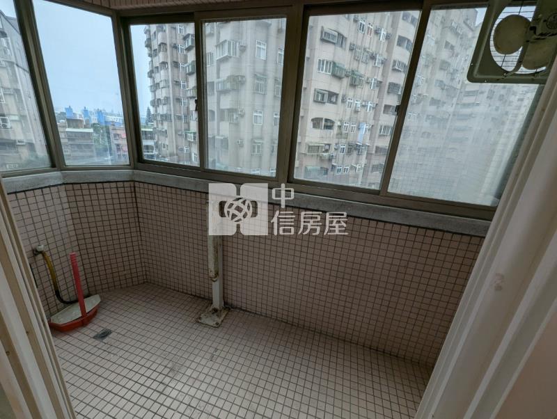 比佛利紐約區三房車房屋室內格局與周邊環境