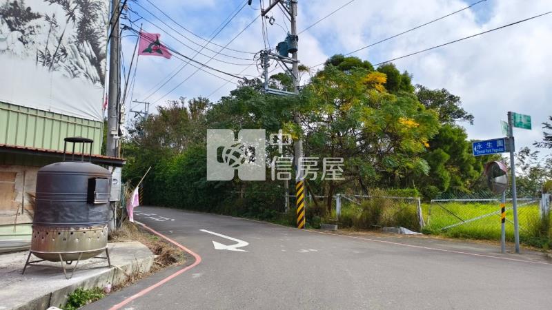 香山青青草原旁平坦美農地房屋室內格局與周邊環境