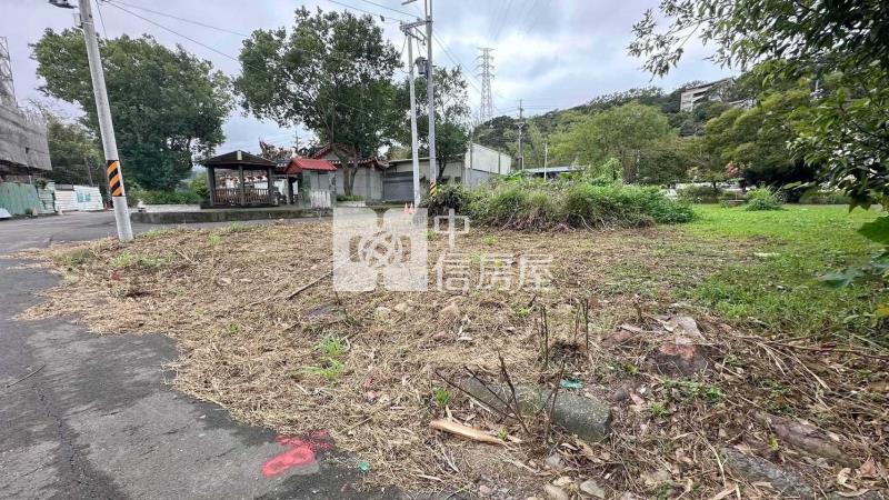 龍潭中正路 三面臨路建地房屋室內格局與周邊環境