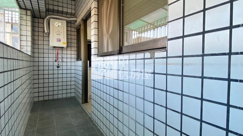 東平國小溫馨裝潢三房平車房屋室內格局與周邊環境