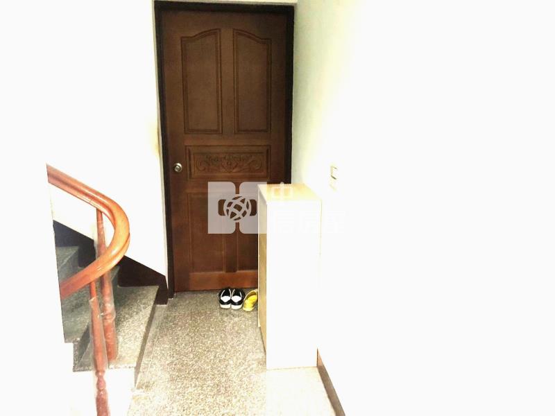 A23站龍岡電梯透天房屋室內格局與周邊環境