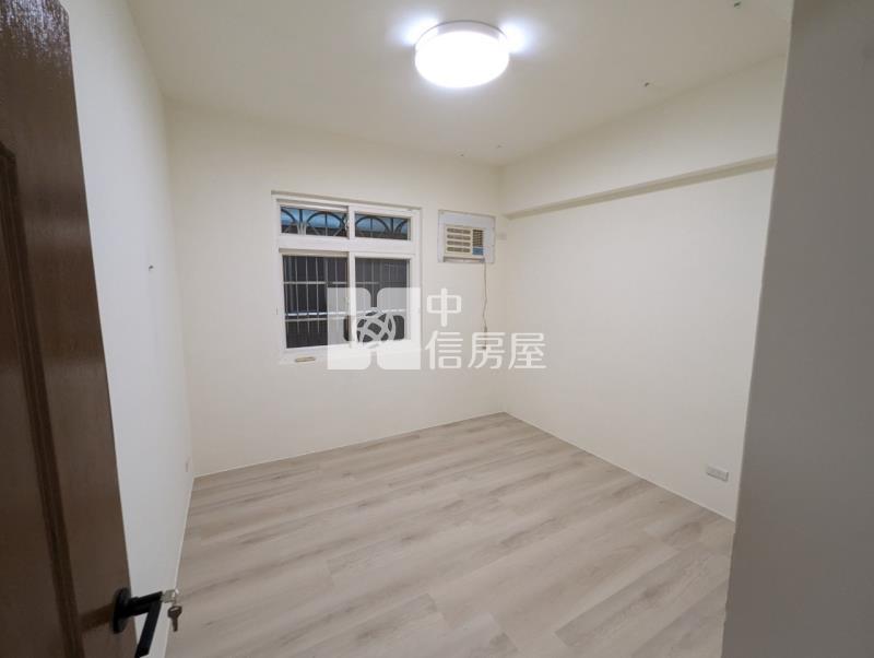 比佛利加州區三房房屋室內格局與周邊環境