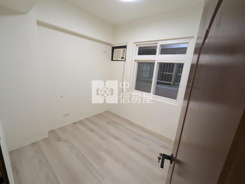 比佛利加州區三房房屋室內格局與周邊環境