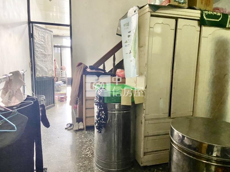 大里區仁化臨路透天店面房屋室內格局與周邊環境