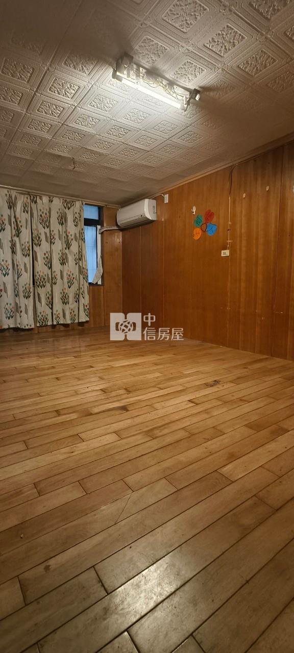 華勛市場活巷透天房屋室內格局與周邊環境