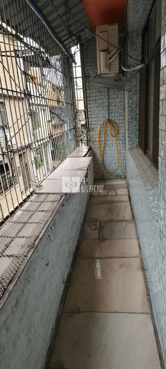 華勛市場活巷透天房屋室內格局與周邊環境