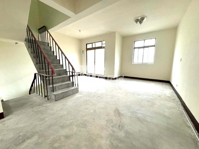 【新世紀】新屋大面寬透天房屋室內格局與周邊環境