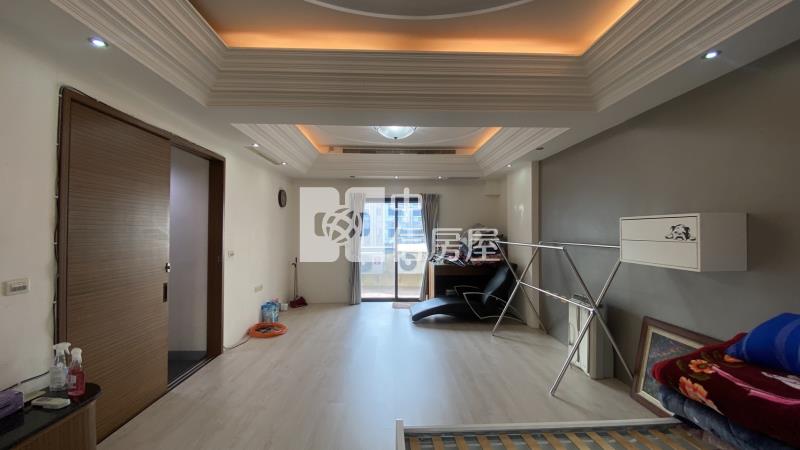 崇蘭面寬孝親雙車墅房屋室內格局與周邊環境