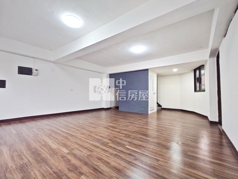 豐原成功路大面寬金店房屋室內格局與周邊環境