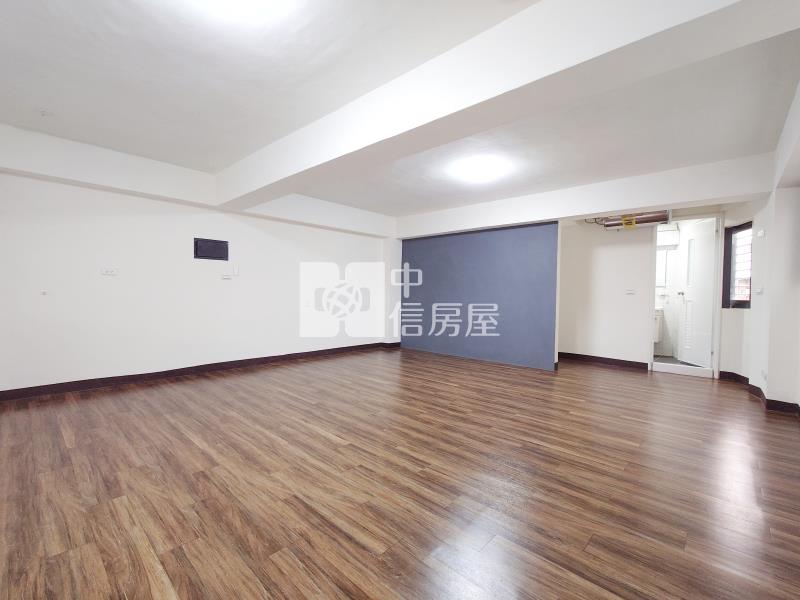 豐原成功路大面寬金店房屋室內格局與周邊環境