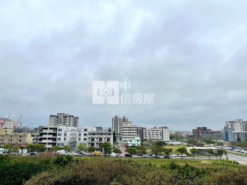 科技長廊綠帶美墅房屋室內格局與周邊環境