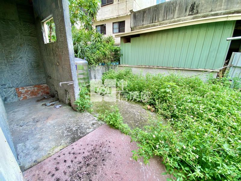 東峰公園旁80坪大地坪大面寬住七廠住房屋室內格局與周邊環境