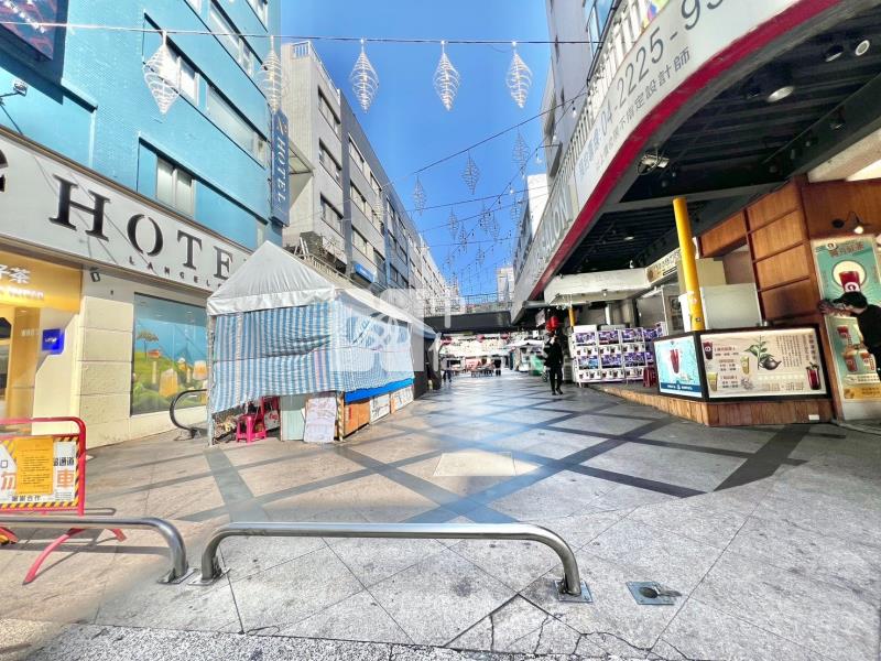 北區邊間大店面房屋室內格局與周邊環境