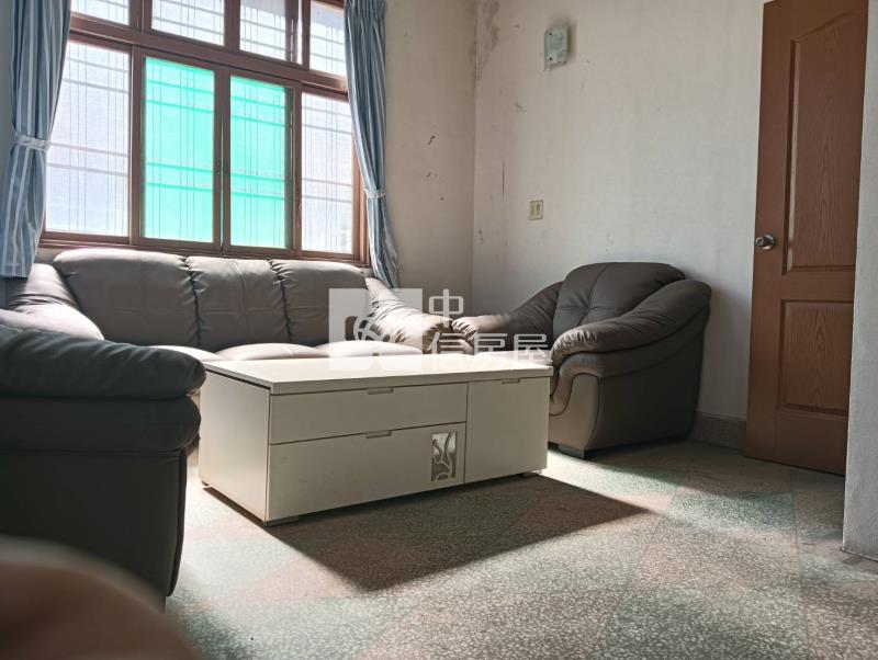 東區仁德活巷邊間透天房屋室內格局與周邊環境