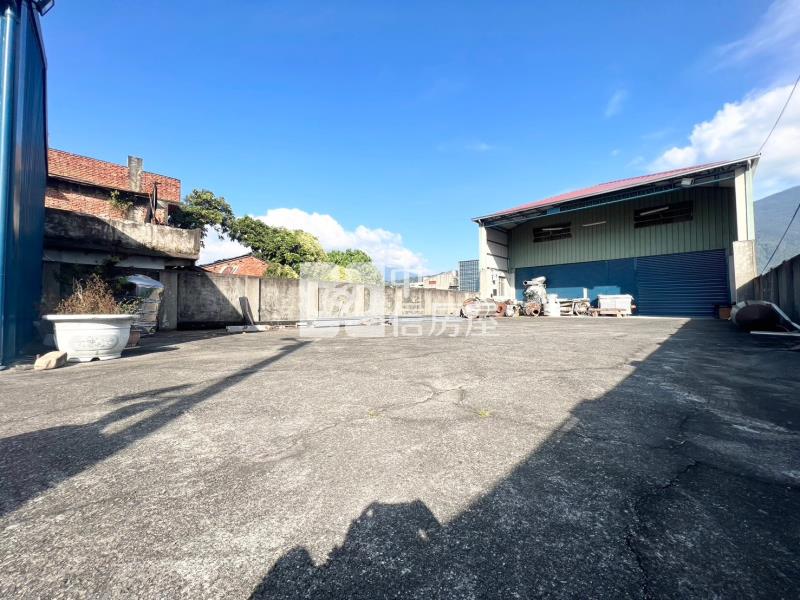 水頭超稀有農建地(已有合法農舍、資材室)房屋室內格局與周邊環境