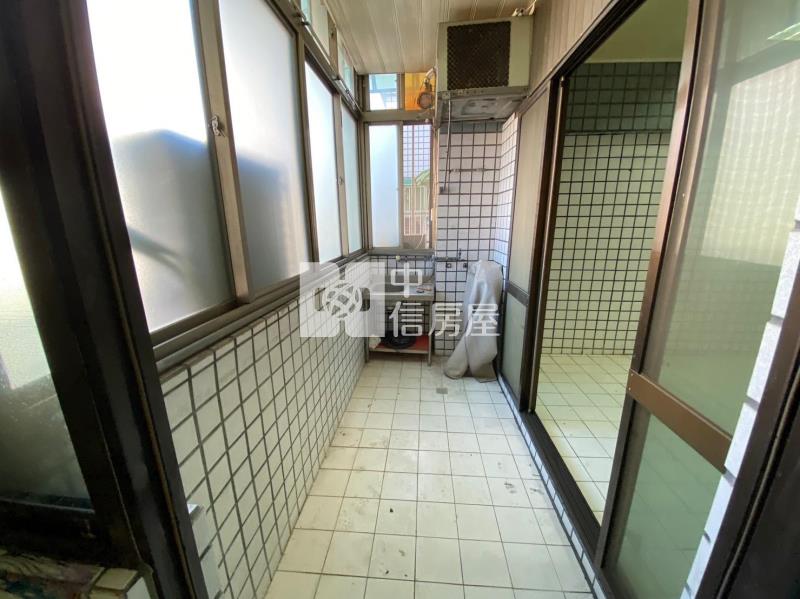 【奔馳】藝文商區華廈正3房房屋室內格局與周邊環境