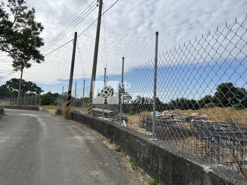 大內新厝子上下農地外加資材室房屋室內格局與周邊環境