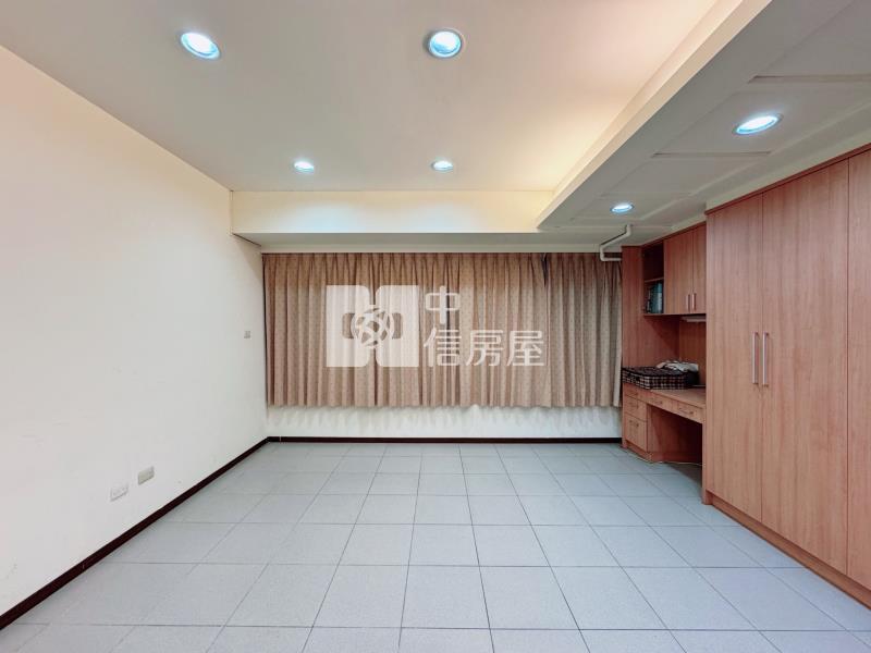 大墩路雙金店面房屋室內格局與周邊環境