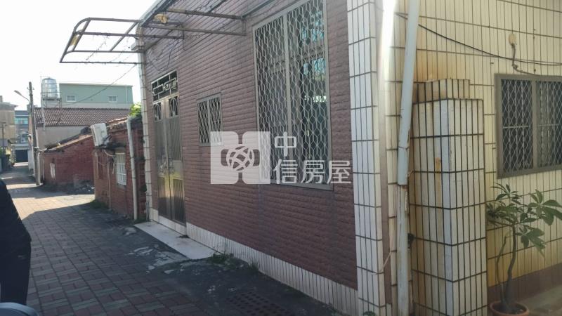 南區灣裡買地33坪送厝房屋室內格局與周邊環境