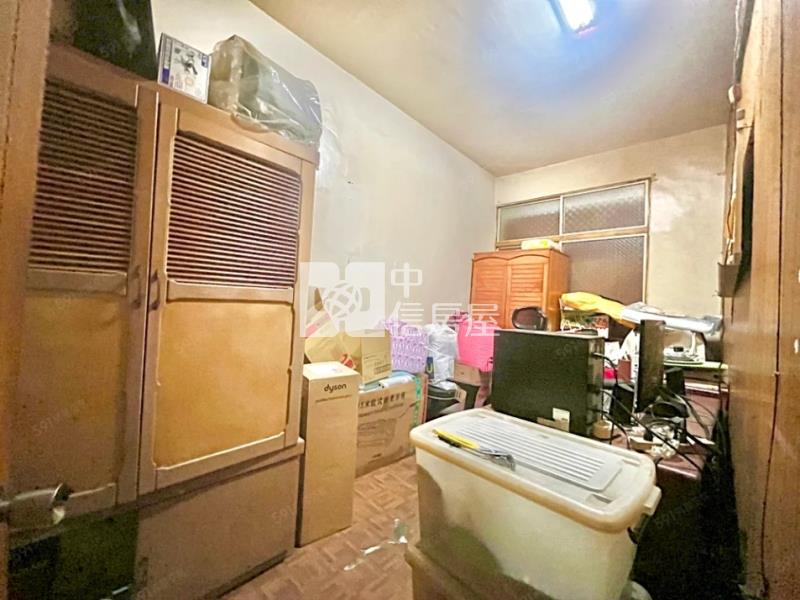 水湳文心臨路透天房屋室內格局與周邊環境